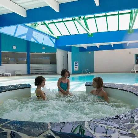 Climatise Pour 6 Pers. - Api-1-52-2570