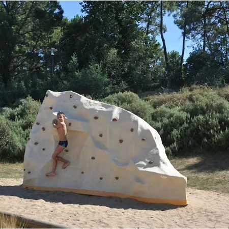 Climatise Pour 6 Pers. - Api-1-52-2570 Kamp alanı *