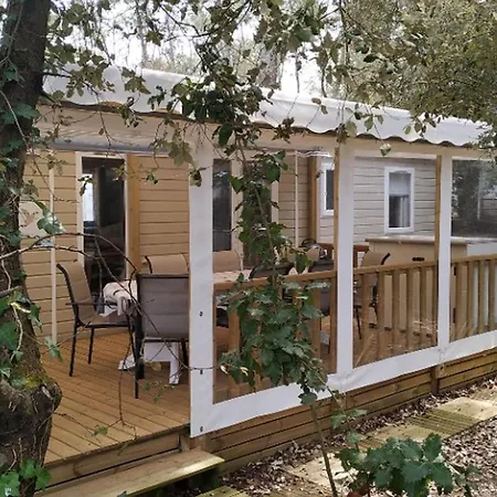 Kamp alanı Climatise Pour 6 Pers. - Api-1-52-2570 Saint-Hilaire-de-Riez